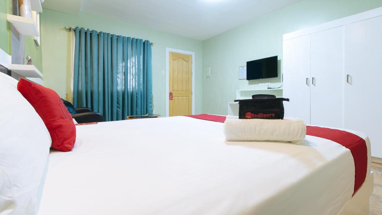 Reddoorz Plus Near Lapasan Plaza Cagayan De Oro Exterior foto