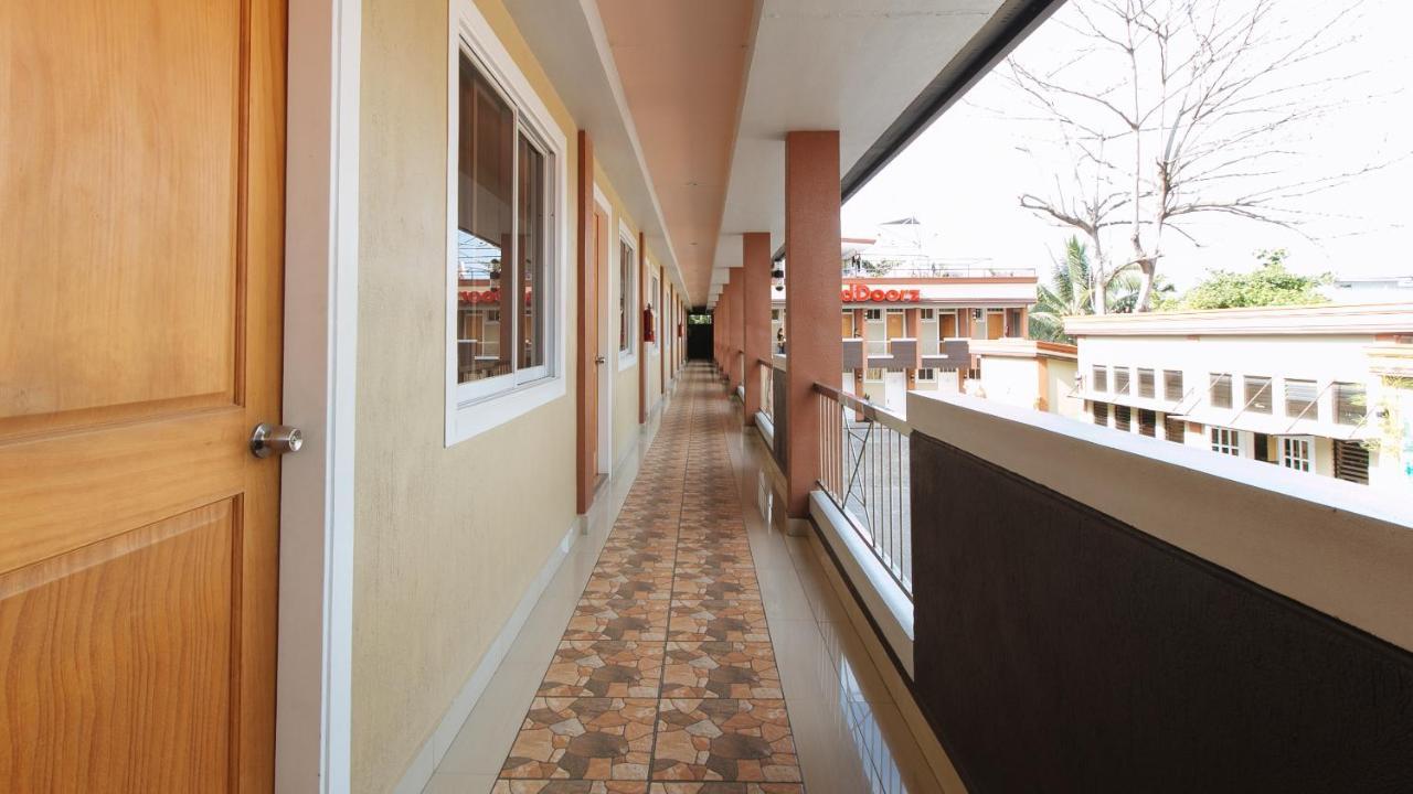 Reddoorz Plus Near Lapasan Plaza Cagayan De Oro Exterior foto